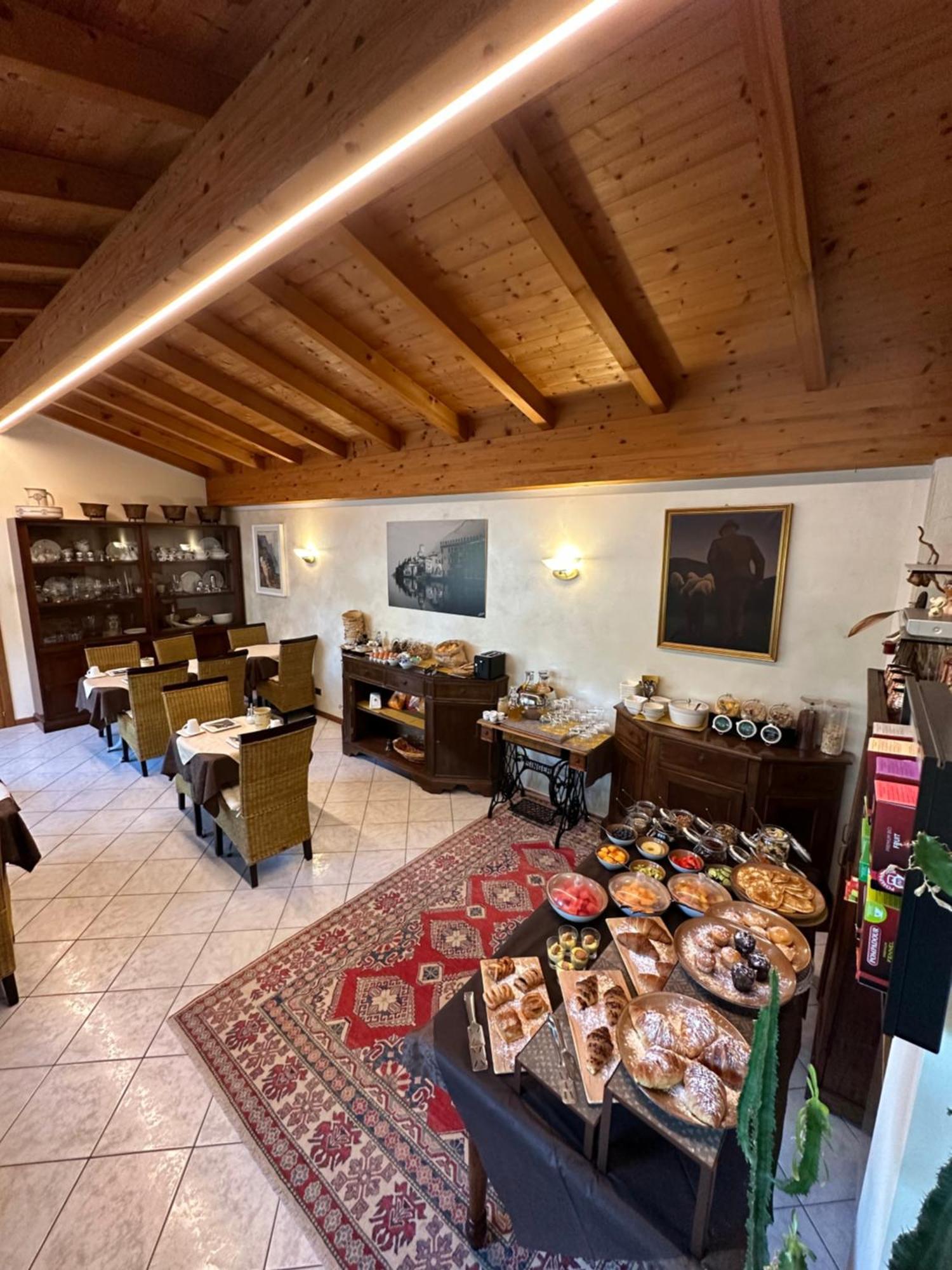 B&B Casa Benamati By Kelly Malcesine Esterno foto
